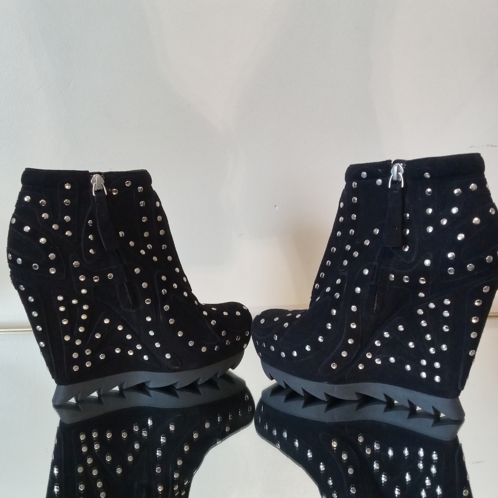 Camilla Skovgaard Black Suede Studded Wedge Ankle Boots - Picture 6 of 13